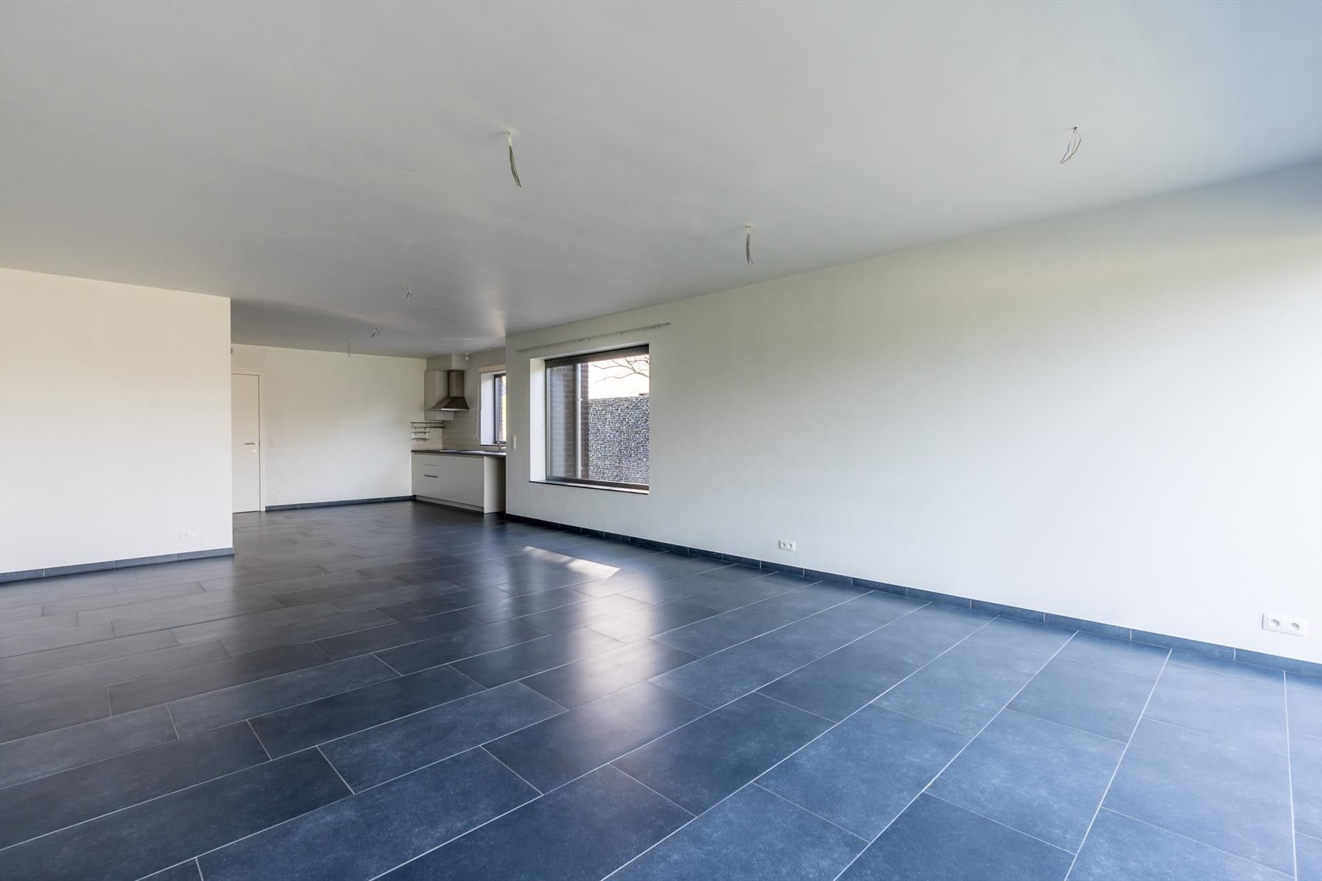 Ruime instapklare woning met 4 slpks nabij het centrum van Balen ! foto 10