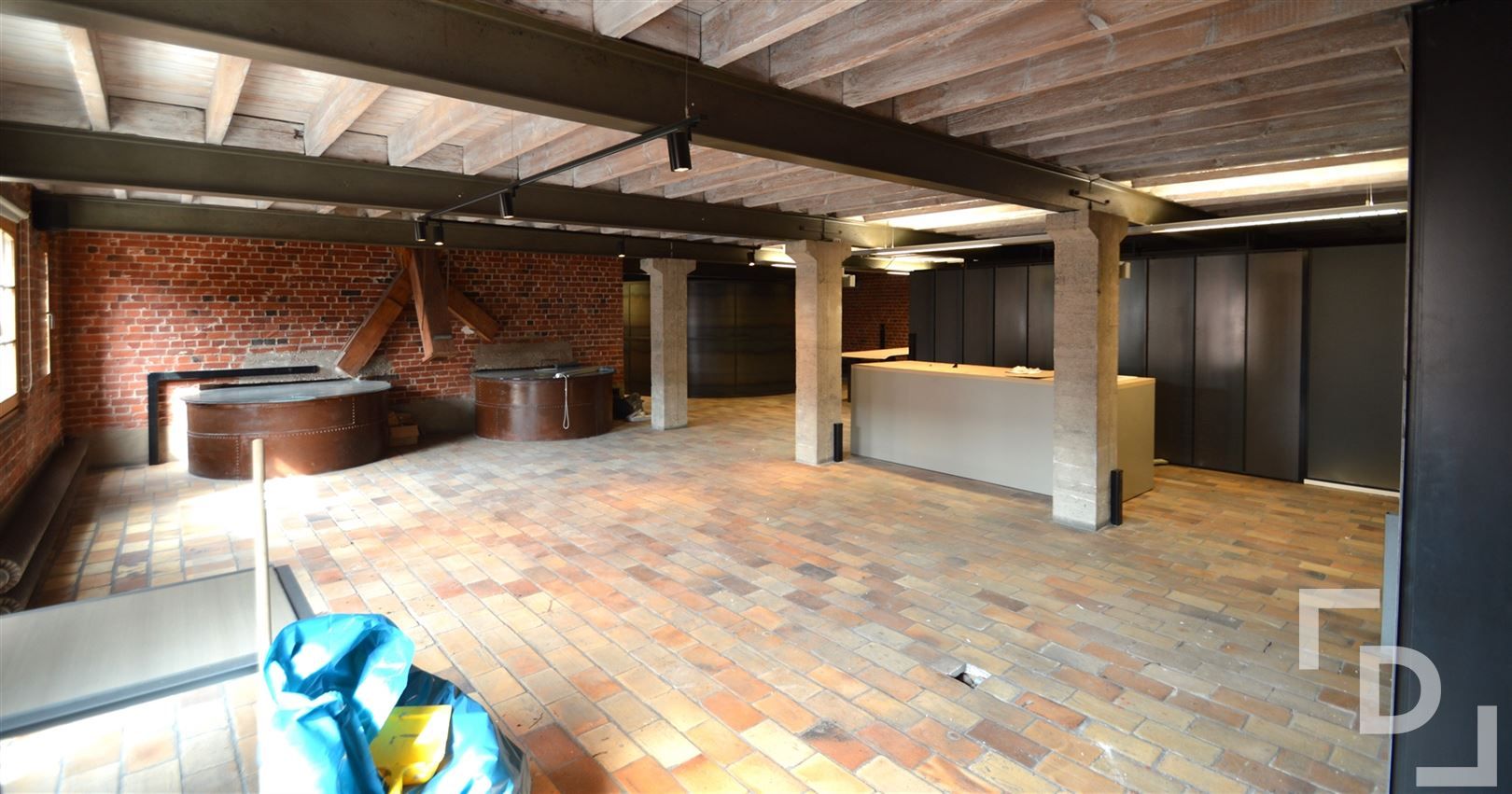 Ruime loft op unieke locatie in Centrum Ieper foto 13