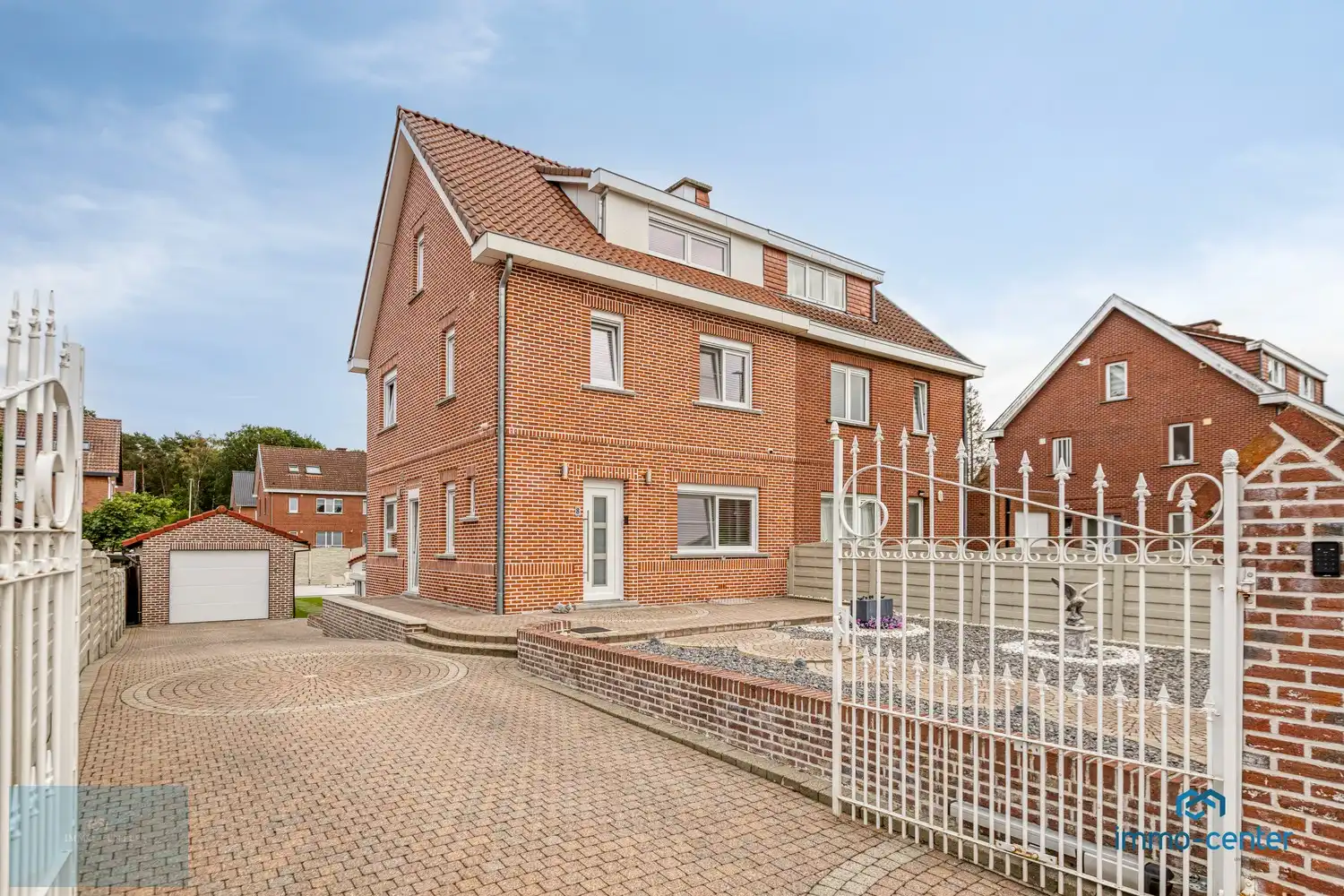 Hoogwaardig afgewerkte gezinswoning met 4 slaapkamers foto 41