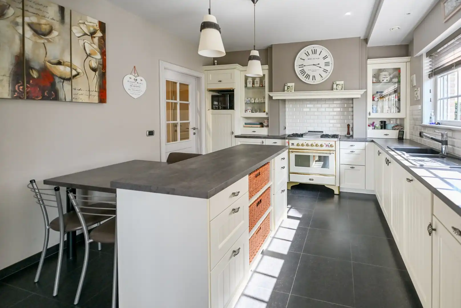 Mooie ruime open bebouwing met 3 slaapkamers en garage  foto 10