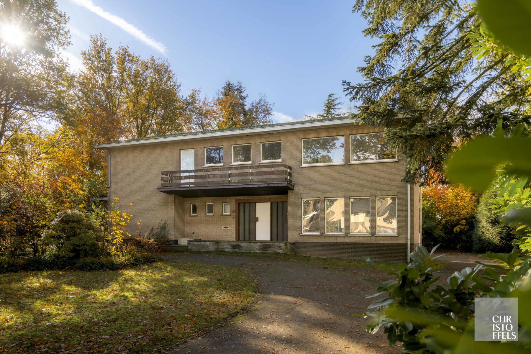 Ruime opbrengsteigendom (384m²) op een perceel van 2.681m² in hartje Zutendaal foto 19