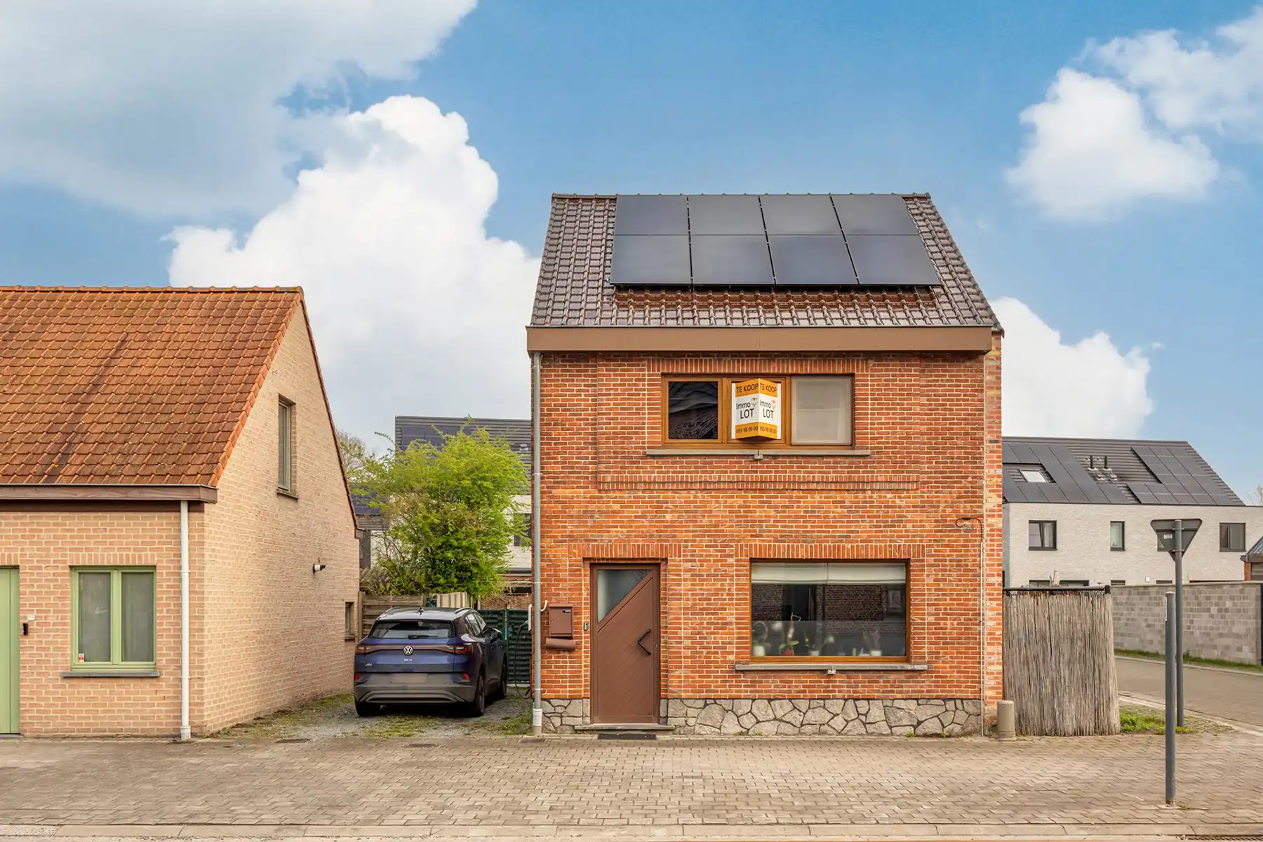 Hoofdfoto van de publicatie: Instapklare open bebouwing in het hart van Kalken