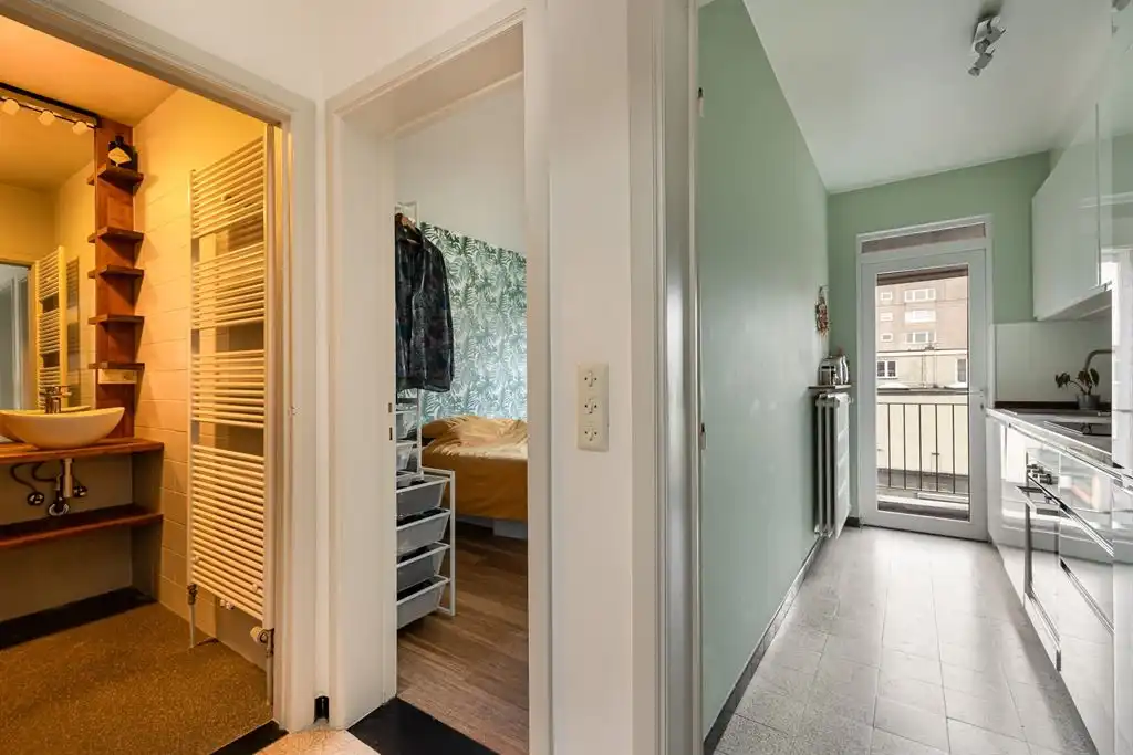 Instapklaar en lichtrijk 1-slaapkamerappartement in kleinschalig gebouw foto 5