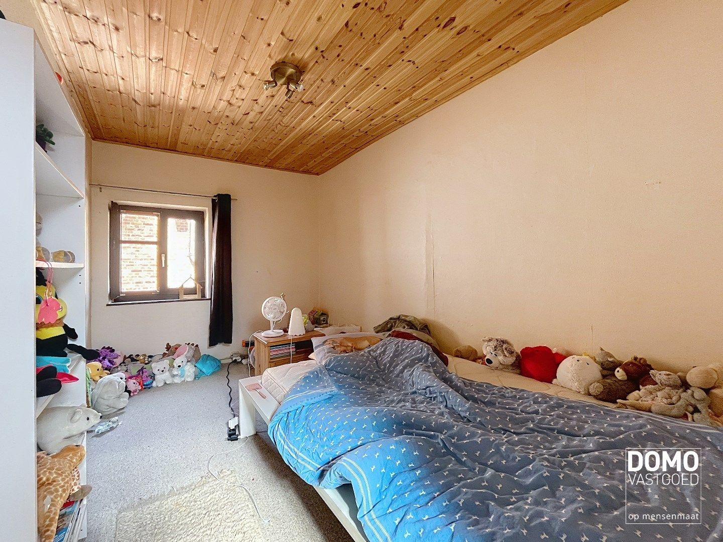 RUIME TE RENOVEREN WONING MET 5 SLAAPKAMERS EN RUIME ACHTERLIGGENDE GARAGE TE BILZEN-HOESELT foto 9