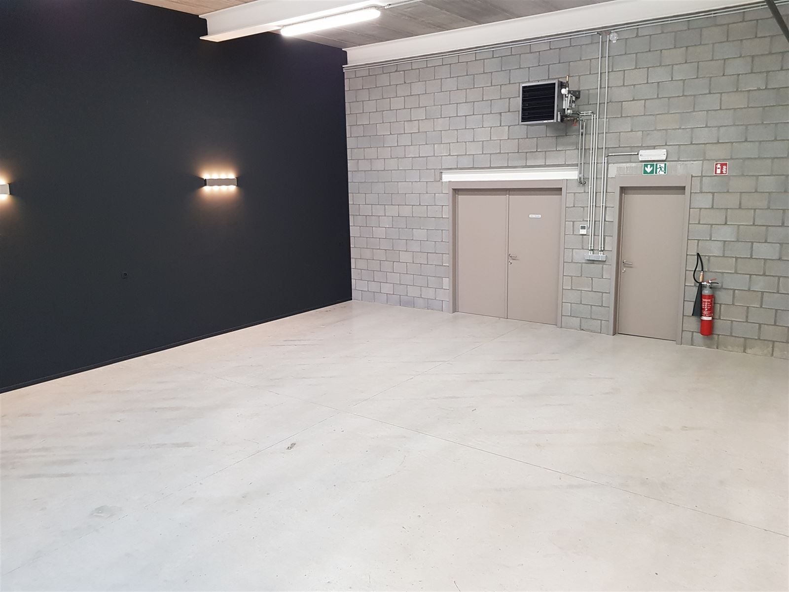 Multifunctioneel en recent bedrijfsgebouw van 435m²!  foto 4