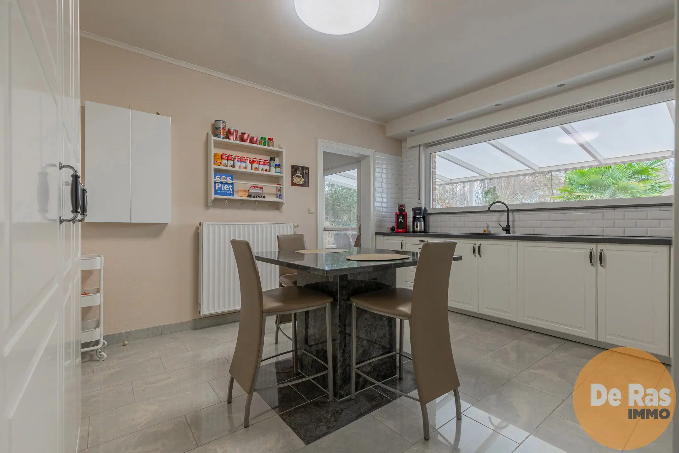 MASSEMEN - Woning met 3 kamers en tuin met prachtig zicht foto 9