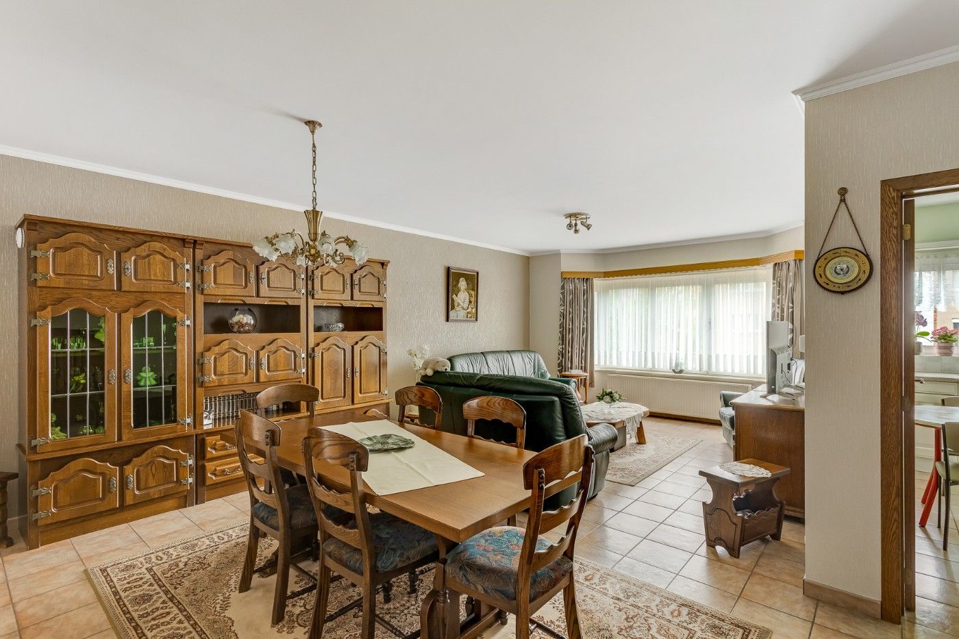 Keurig, riant appt. op 1e verd. met lift, 2 slpk., balkon en ondergrondse staanplaats foto 3