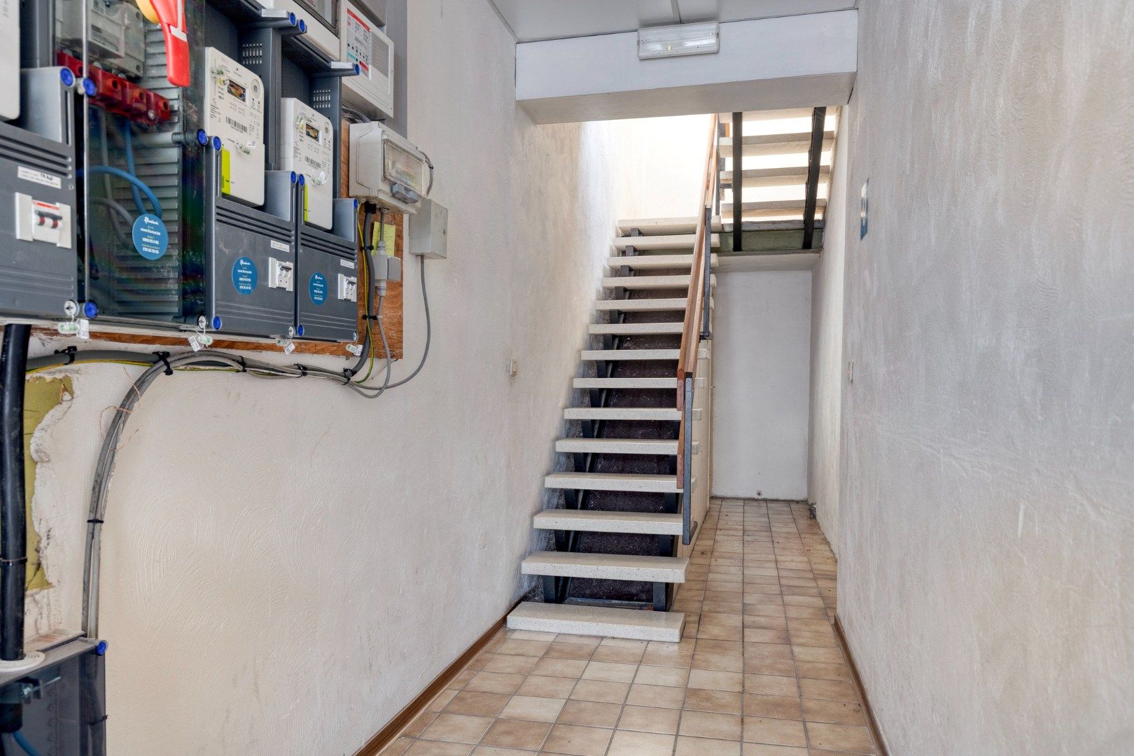 Op te frissen studio in kleinschalig gebouw foto 2