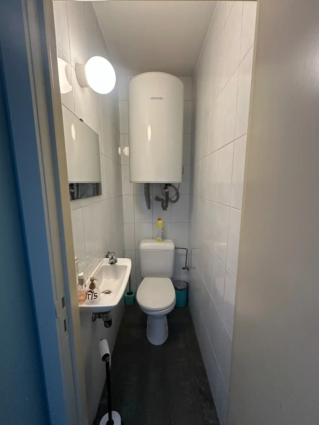 Instapklare handelsruimte met 2-slaapkamer appartement en garage, centrum Koekelare foto 12