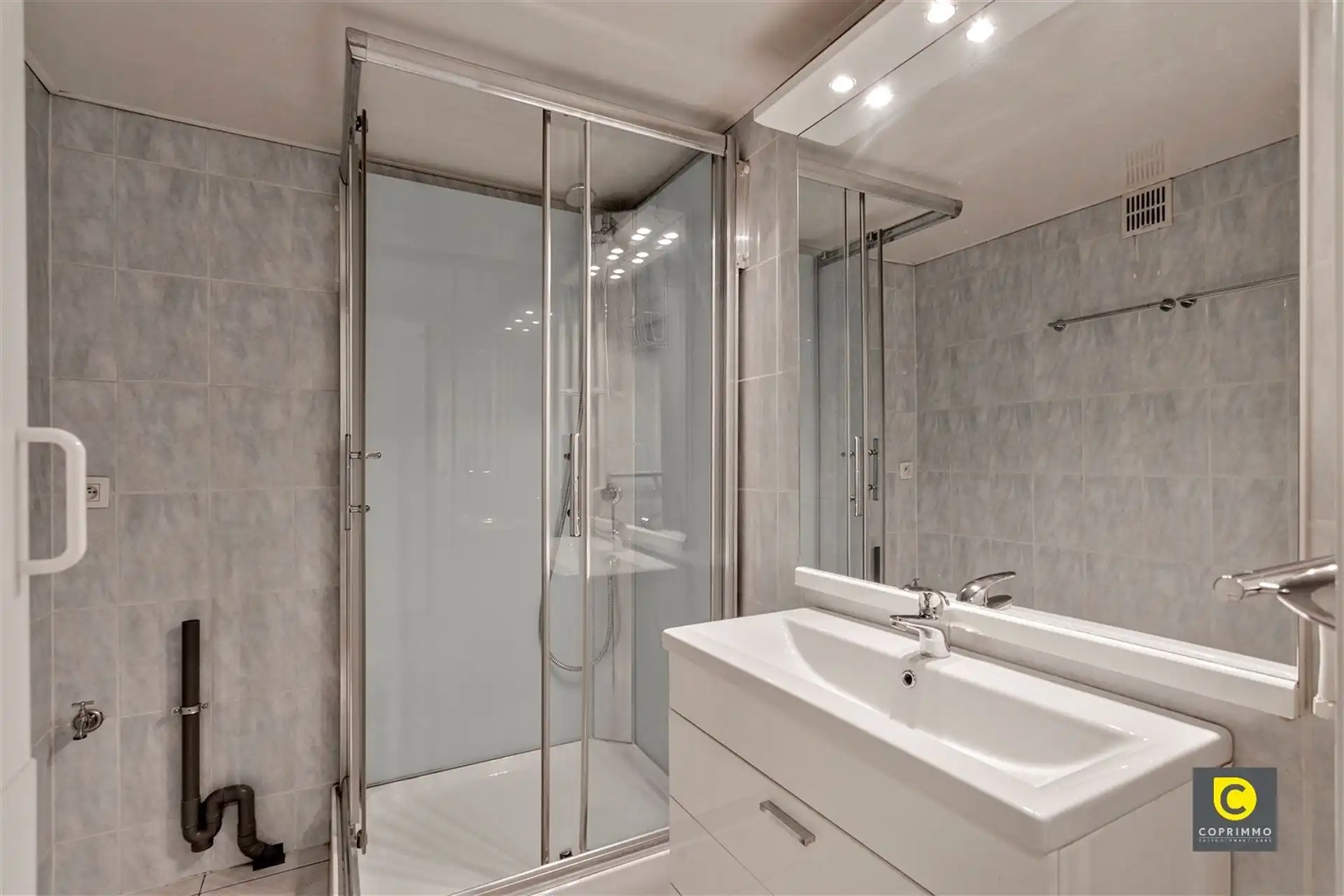 2slp app met 2 terrassen! foto 12