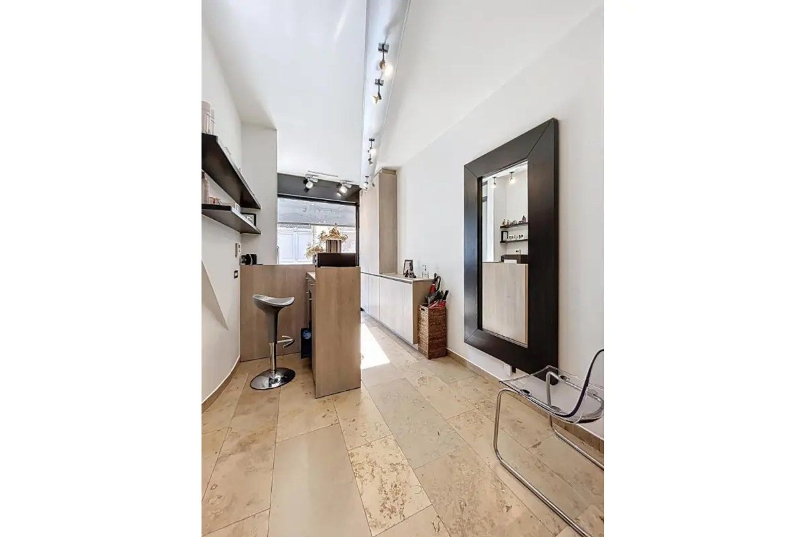 Handelszaak met woonst in hartje Roeselare  foto 15