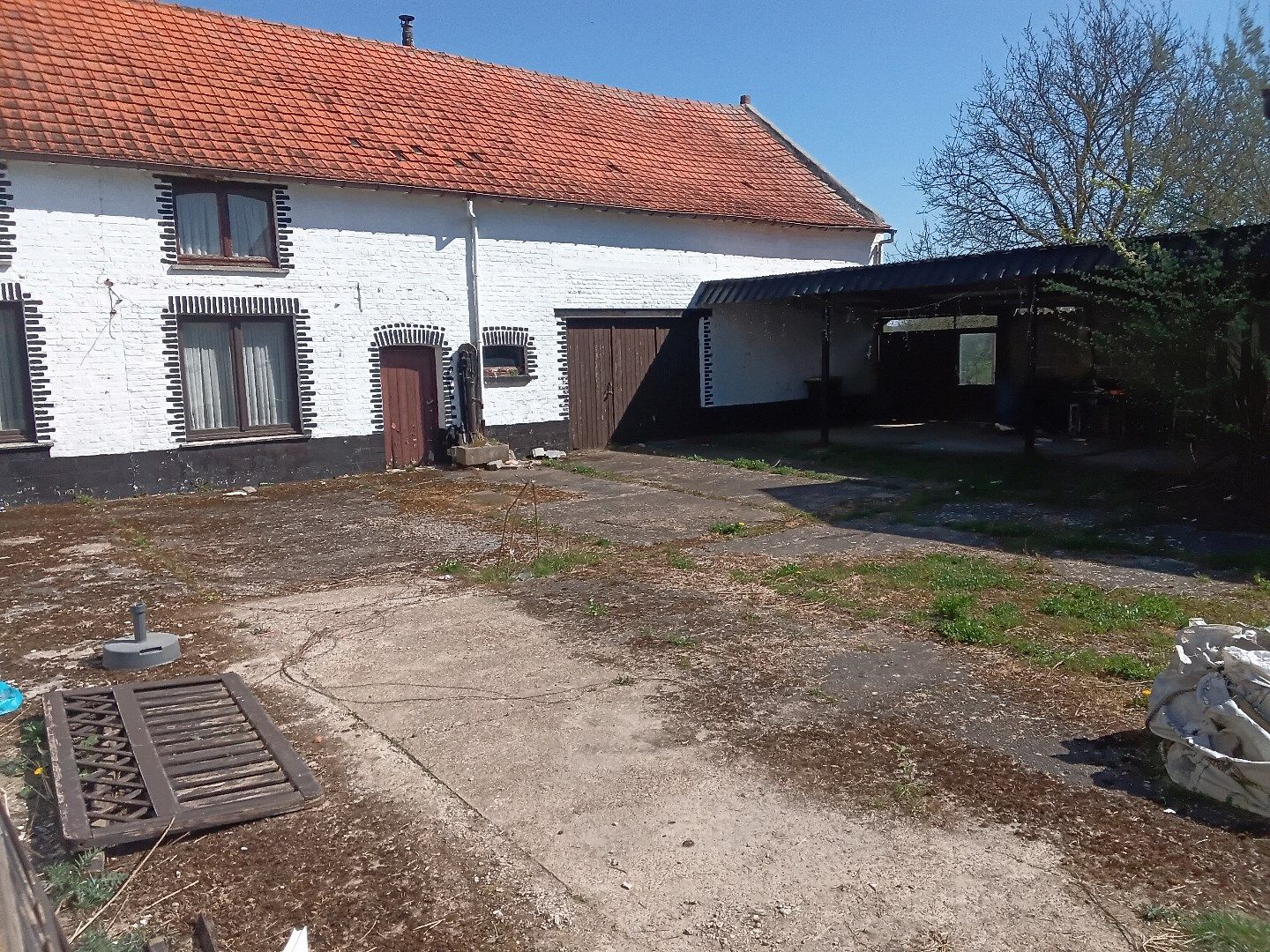 Te koop: landelijk gelegen hoeve foto 2