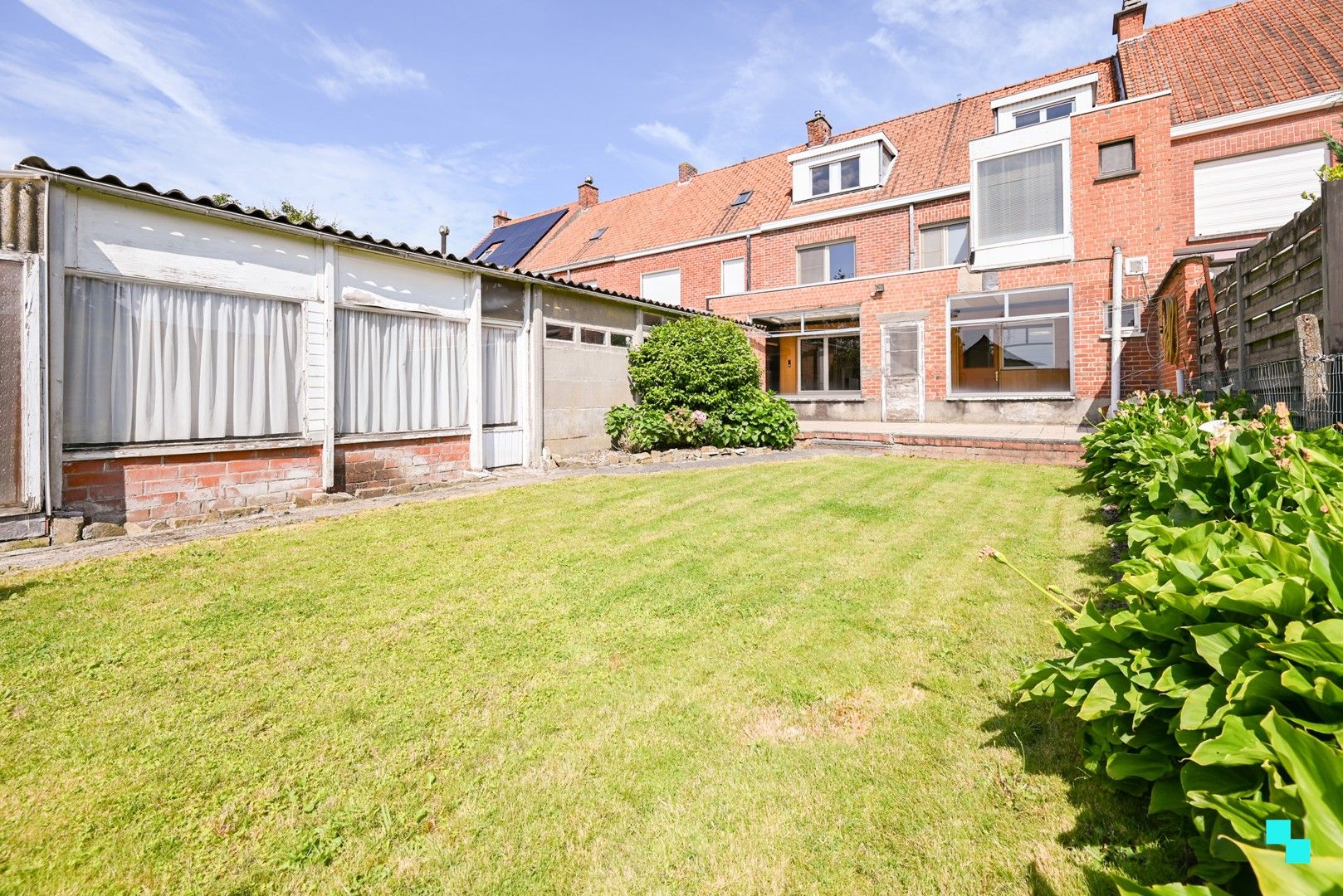 Riante woning nabij centrum Izegem foto 16