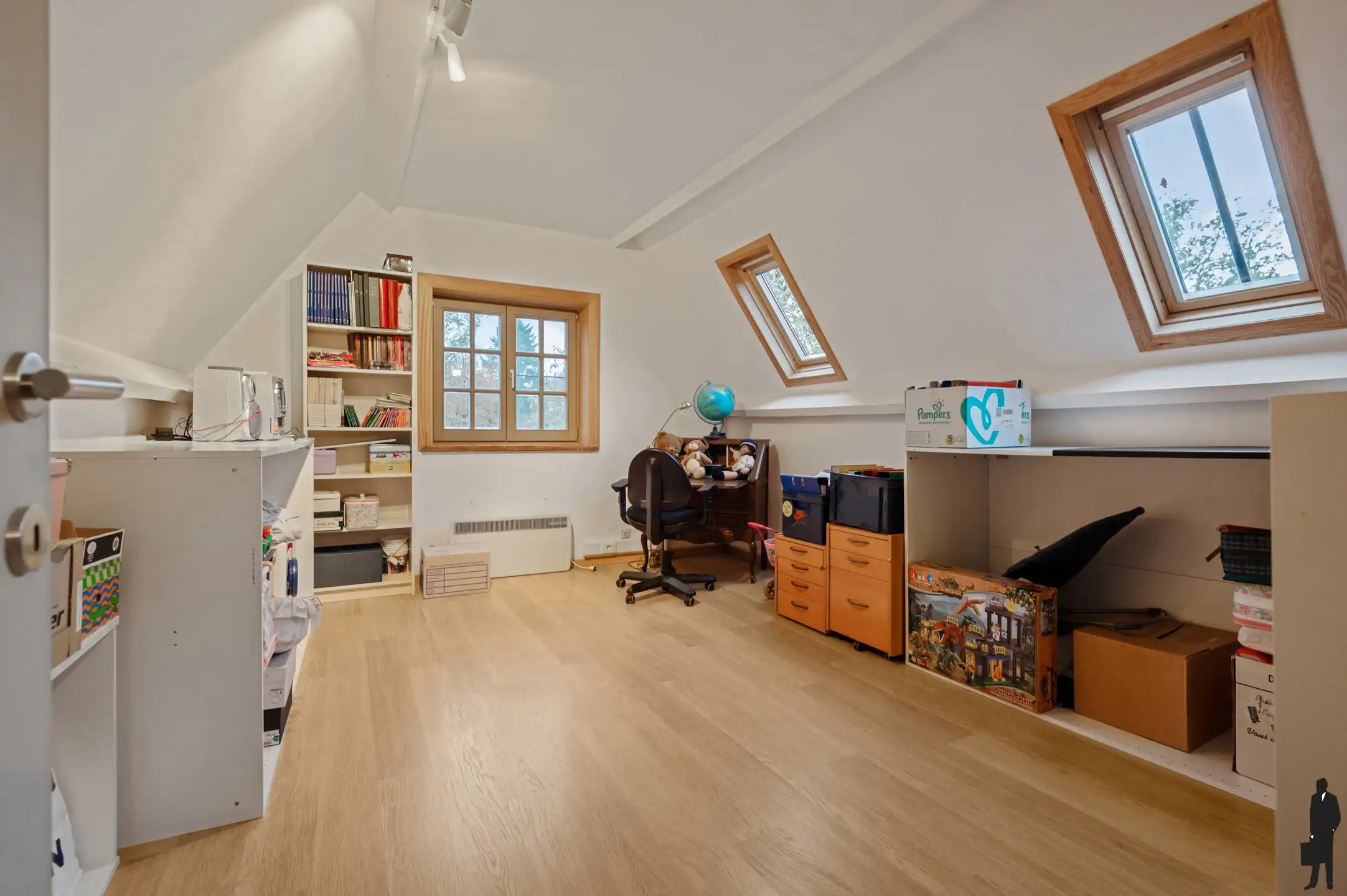 Prachtige villa met uitzicht op de weilanden van het kasteel foto 23