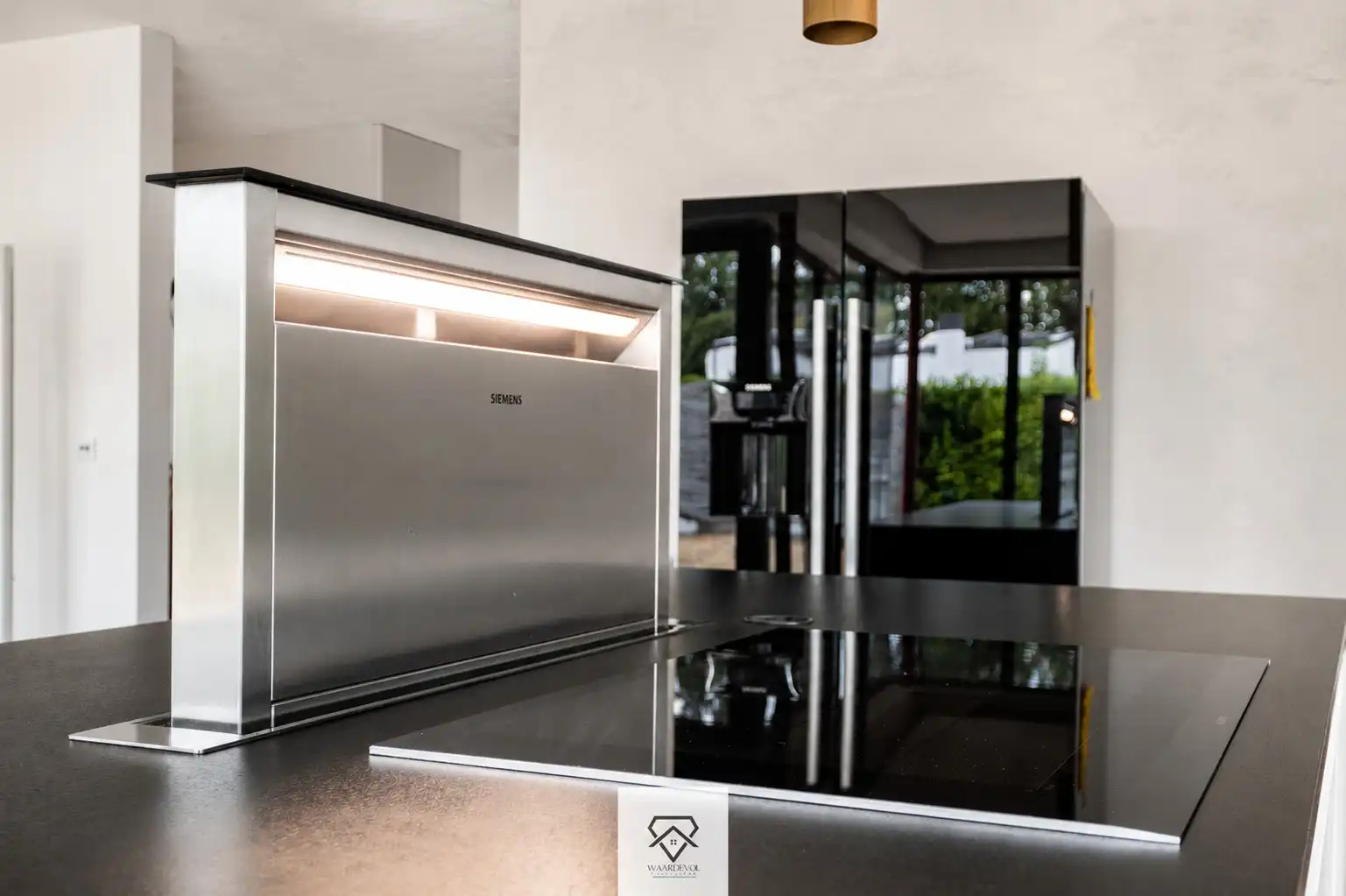 Moderne bungalow met EPC A en ruime kelder in Mariakerke foto 8