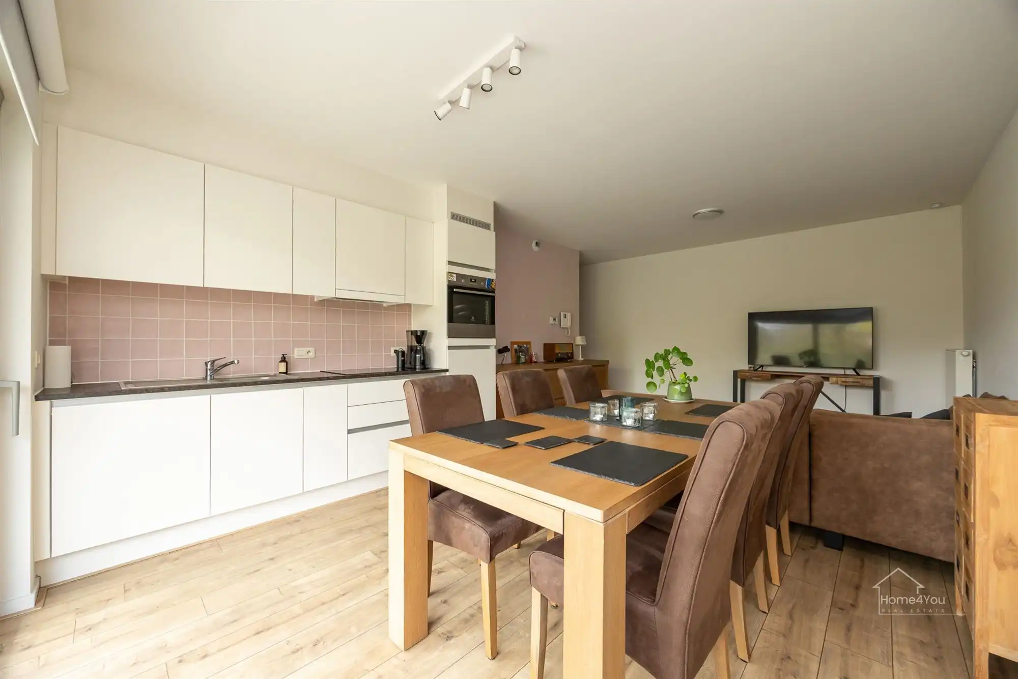 Instapklare 1-Slaapkamer appartement in Puurs te koop! foto 2