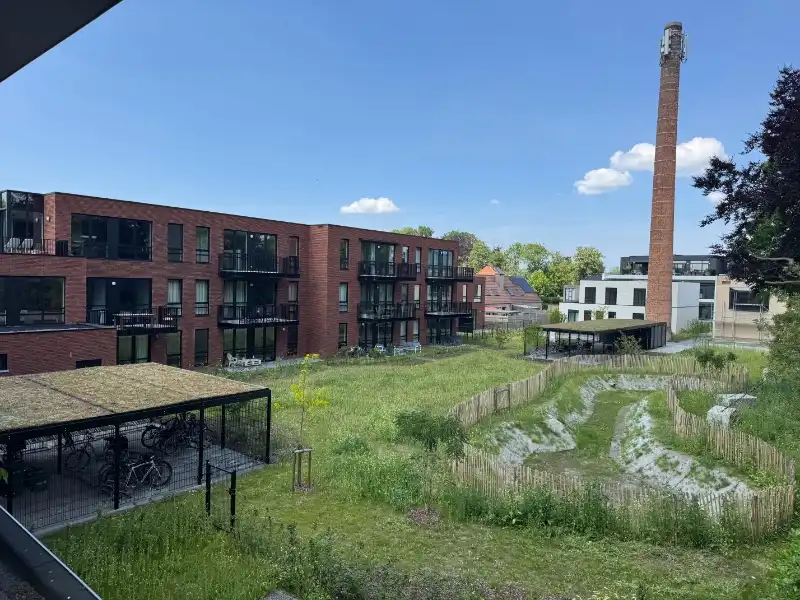 Bedrijfspand met woning foto 9