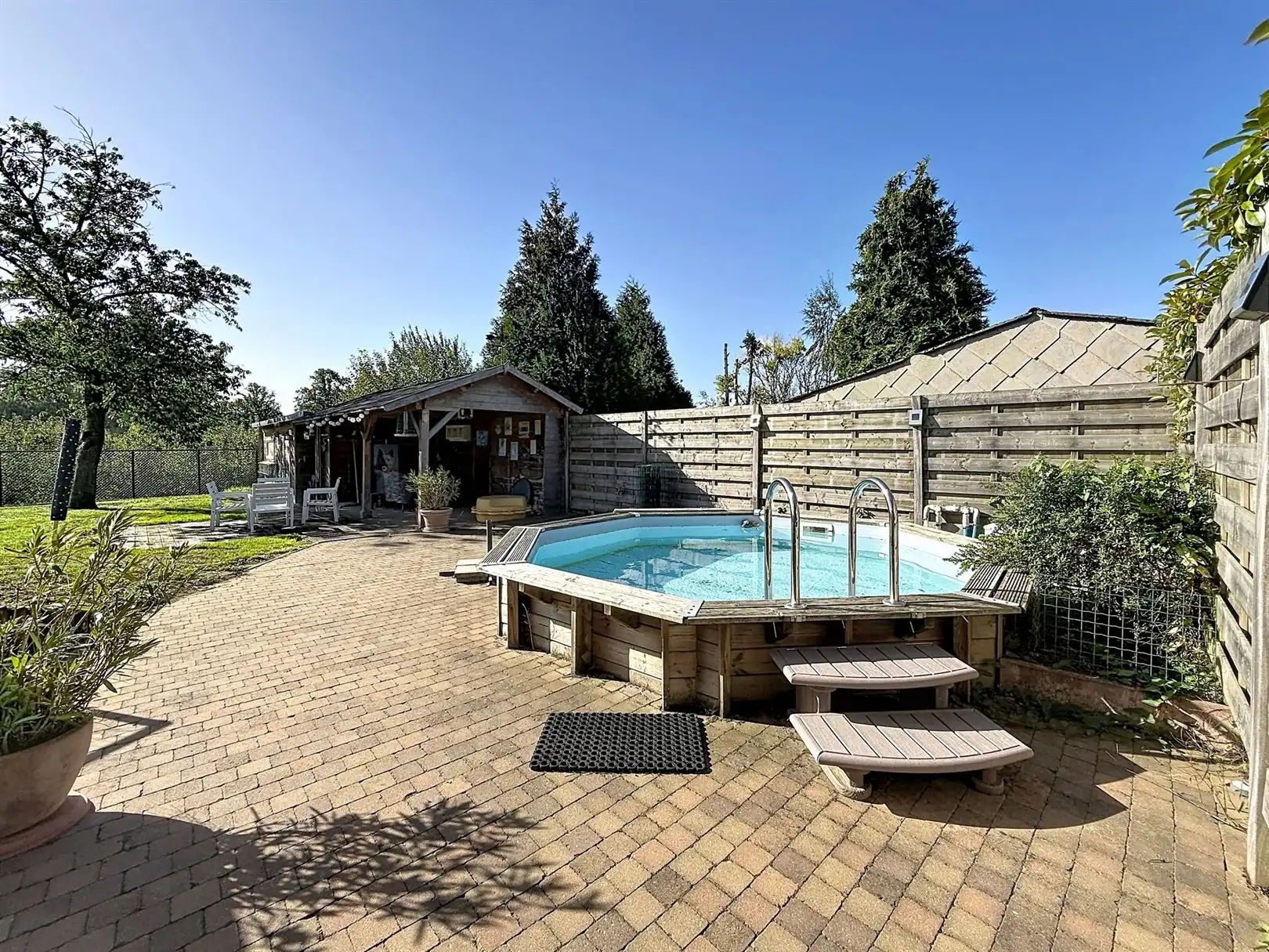 Ruime open bebouwing (bungalow), 3 slpks, 14a 10ca foto 6