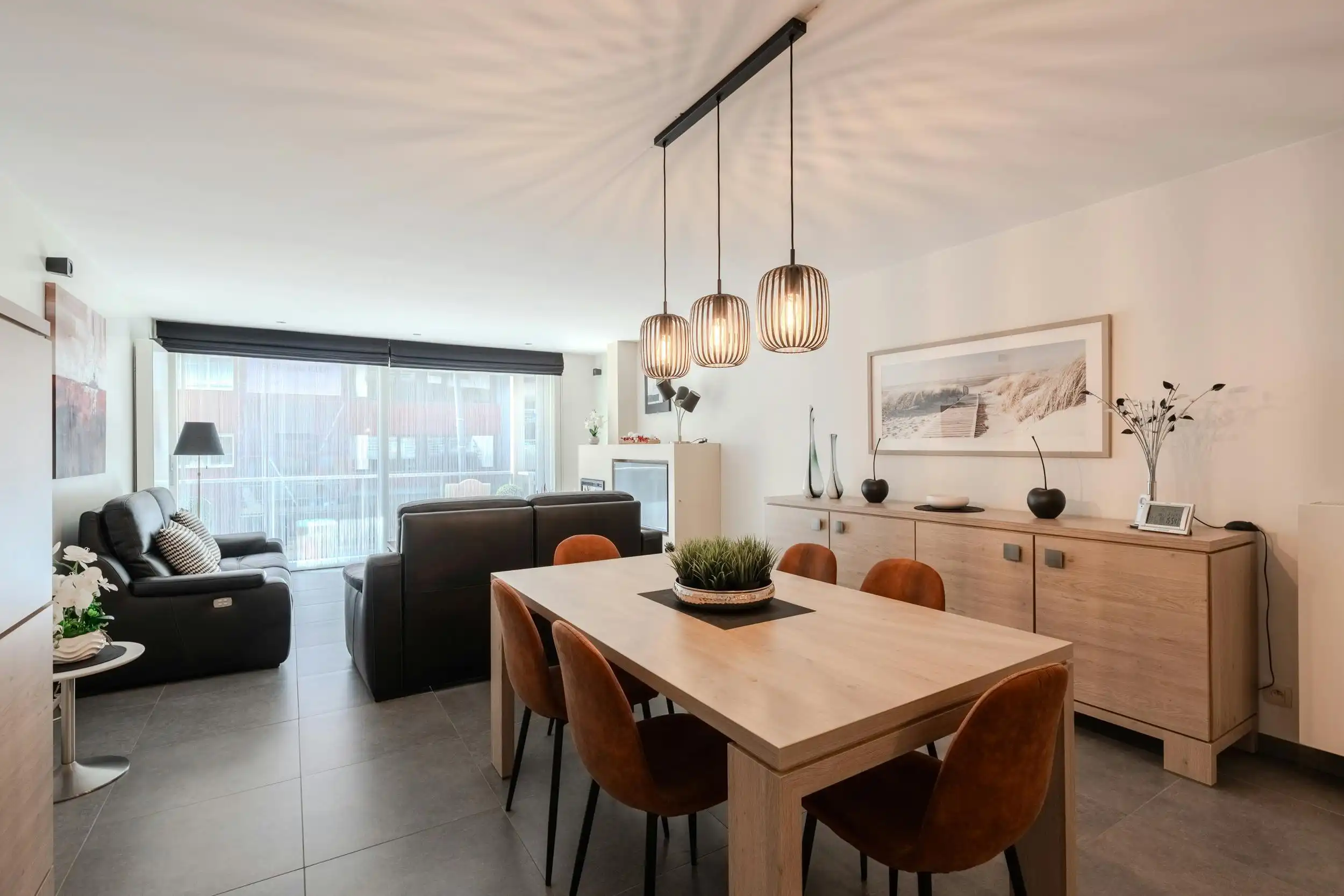 Instapklaar 3-slaapkamerappartement met terras te Oostende foto 8