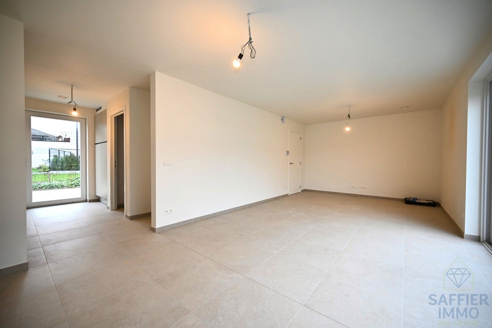 Nieuwbouwwoning te huur in het centrum van Wevelgem foto 9