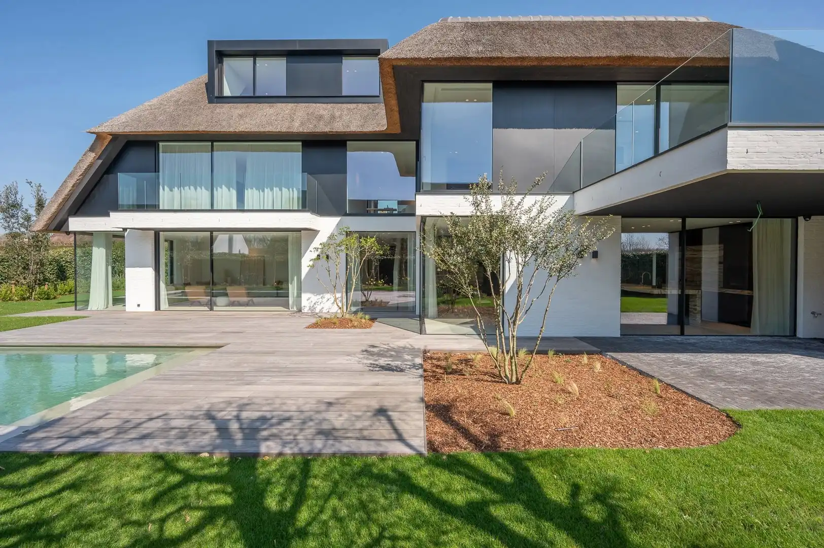 Uitzonderlijke luxueuze nieuwbouwvilla met zwembad in een residentiële buurt te Knokke foto 24