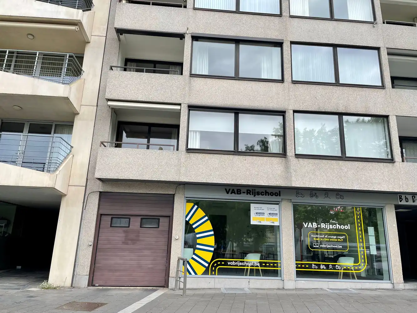 Ruim appartement met 3 slaapkamers – centrum Genk (Shopping 1) foto 15