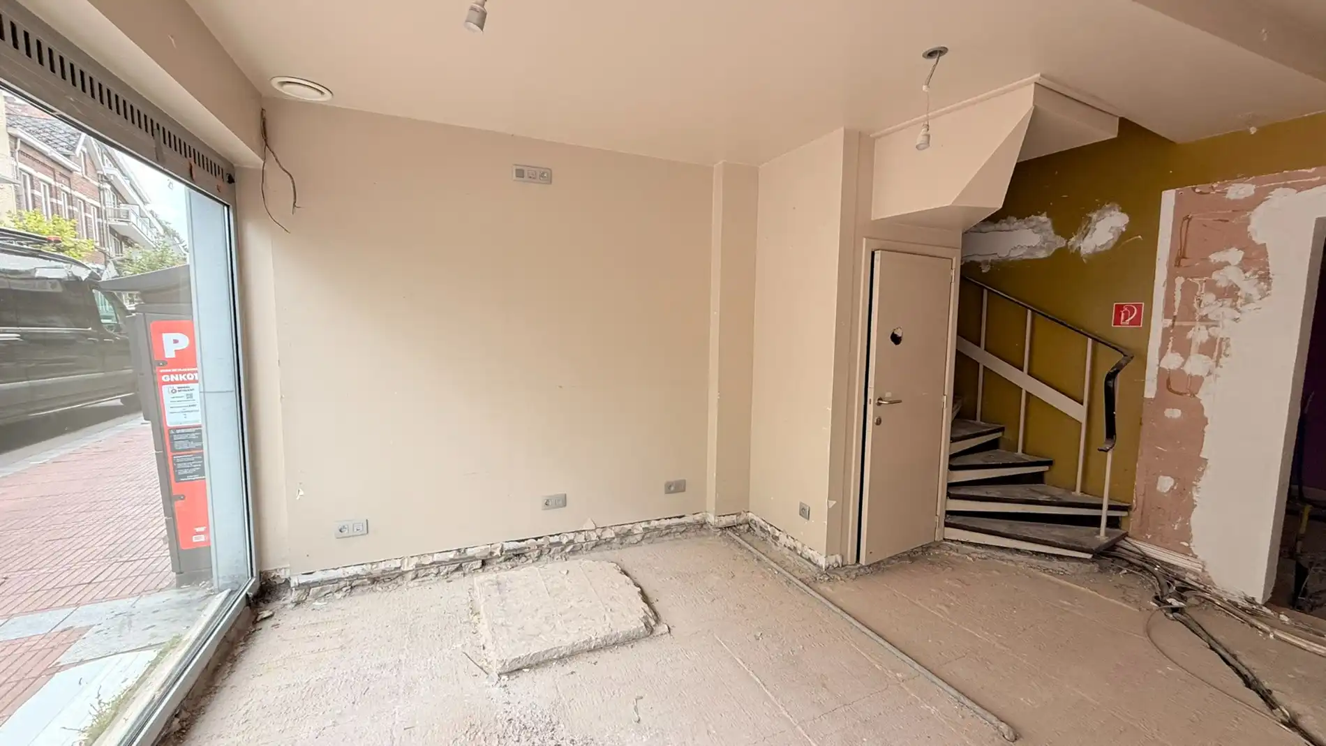 Ruim Duplex Handelspand/Horecapand in Genk-Centrum foto 4