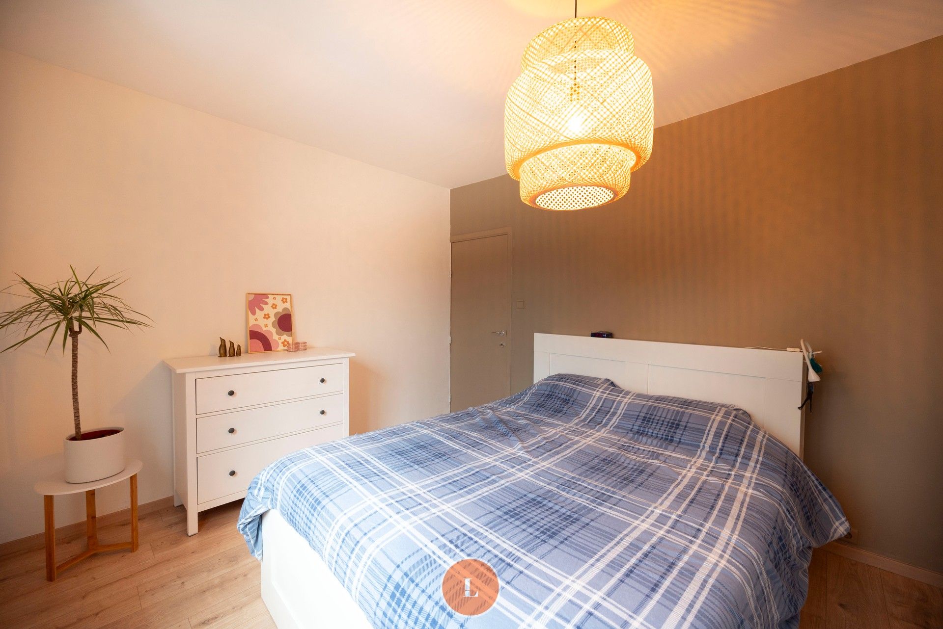 Ruime woning met meer dan 4 slaapkamers en garage foto 13