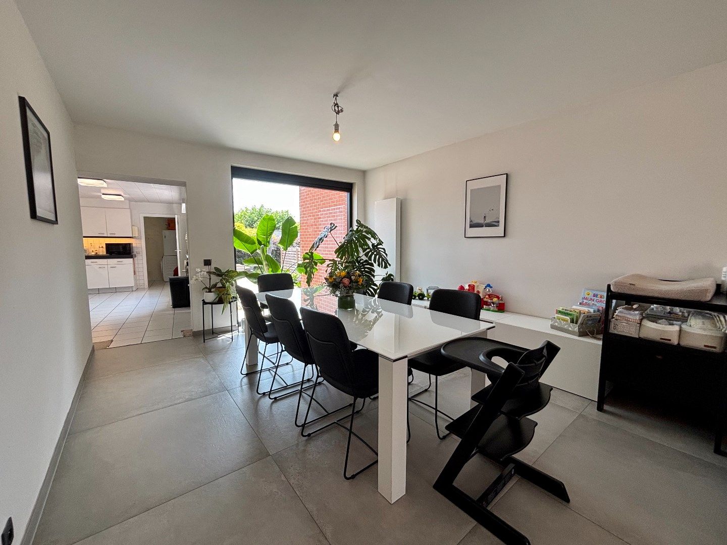 Gerenoveerde rijwoning in centrum Vlamertinge foto 17