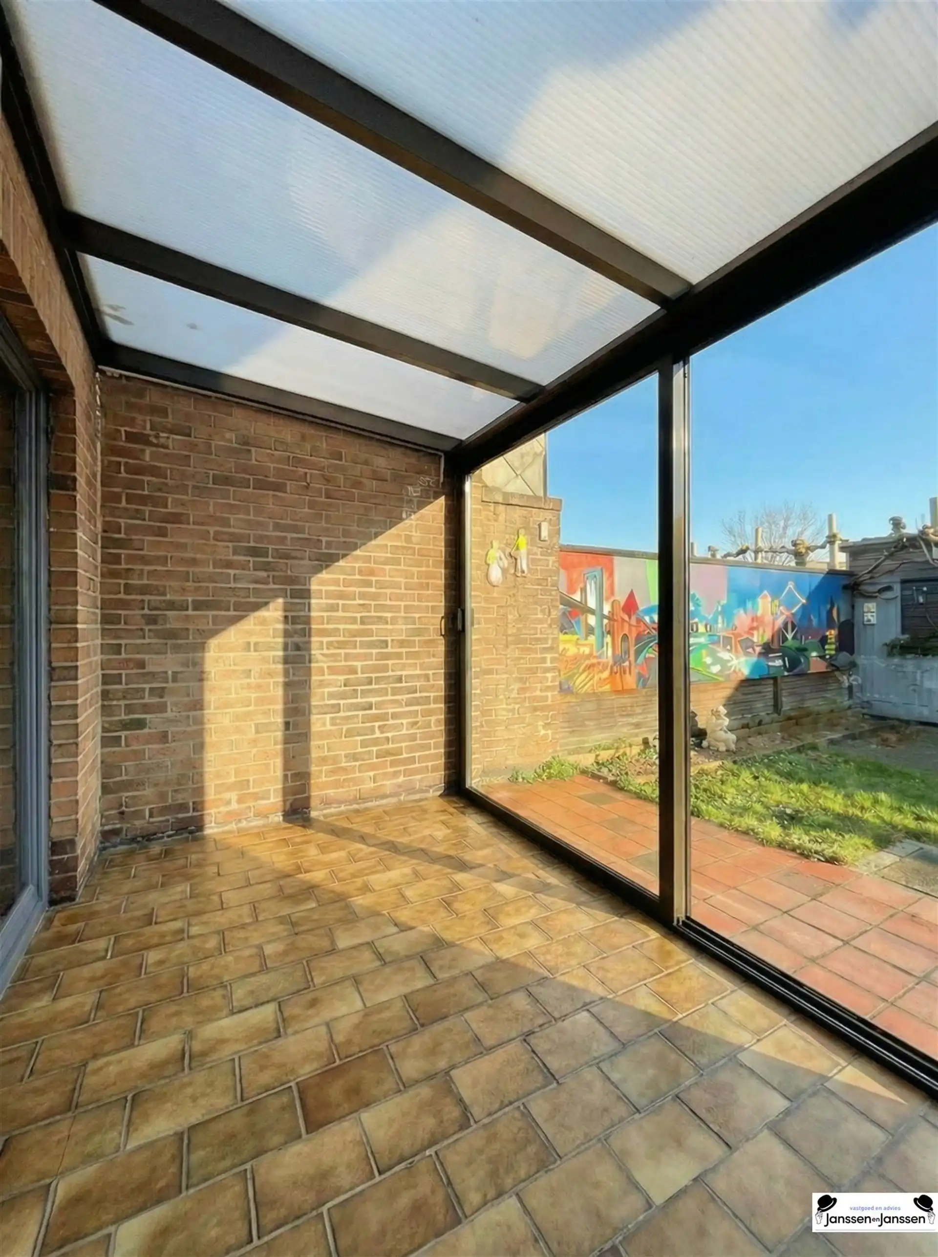 Ruime woning met 3 slaapkamers en aparte garage foto 19