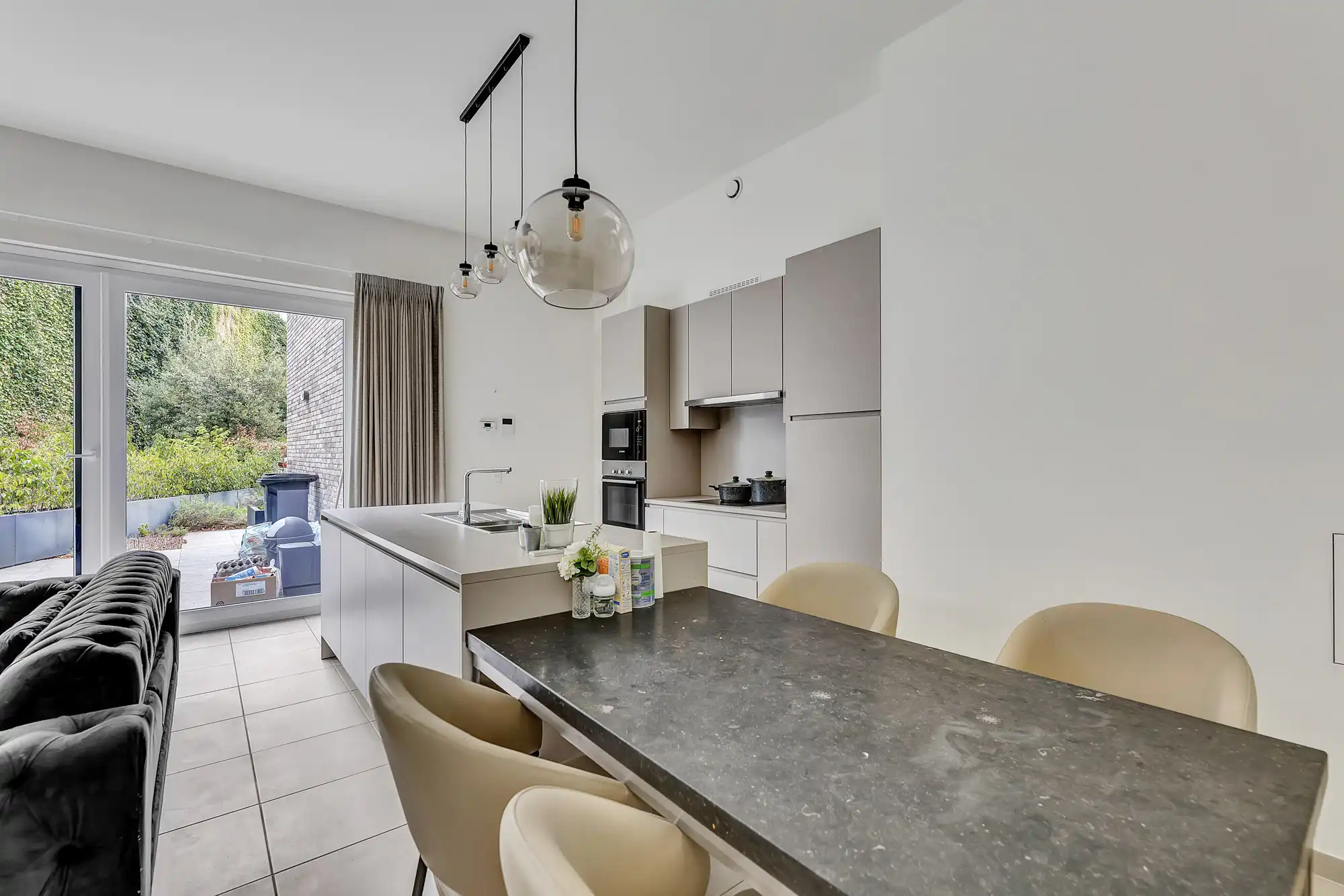 Recent en ruim gelijkvloers app met ruim terras foto 6