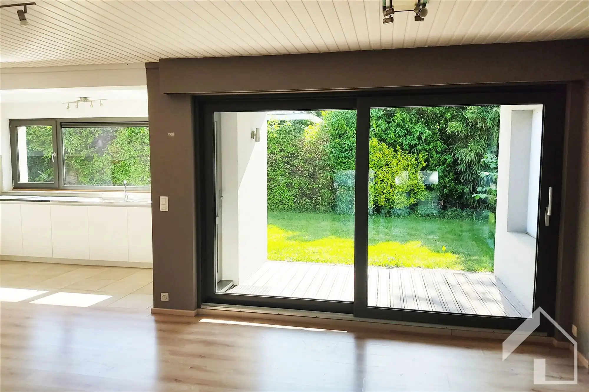 Laagbouwwoning op toplocatie! foto 4