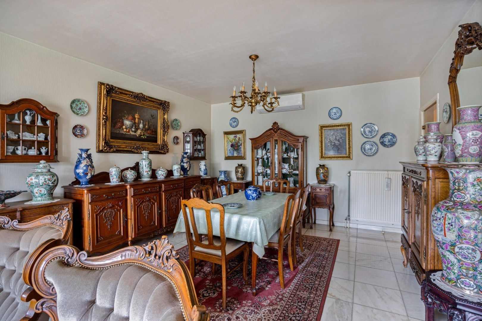 INVESTERINGSPAND: Ruim appartement met garage en zicht op de middeleeuwse Wallen te Tongeren foto 10