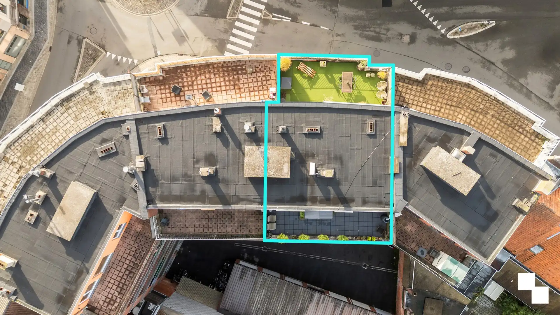Dakappartement met 2 slaapkamers en dubbel terras - Roeselare foto 2