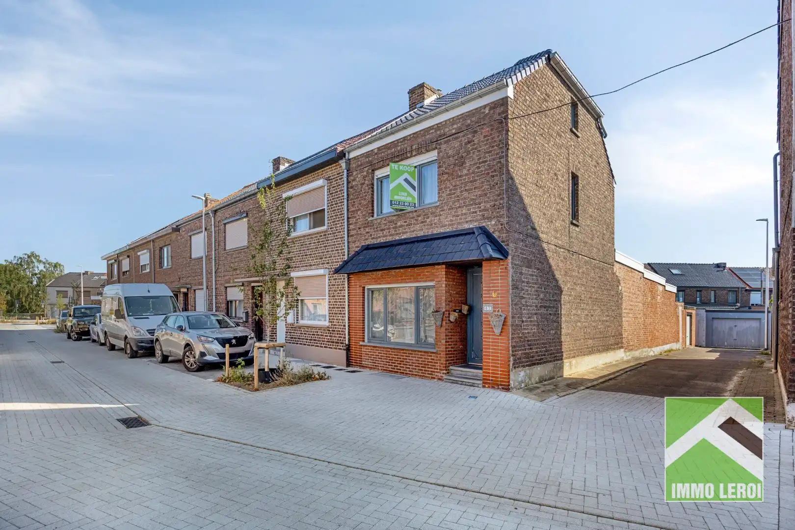 Vernieuwde en gezellig ingerichte woning met garage in stadsrand Tongeren foto 2