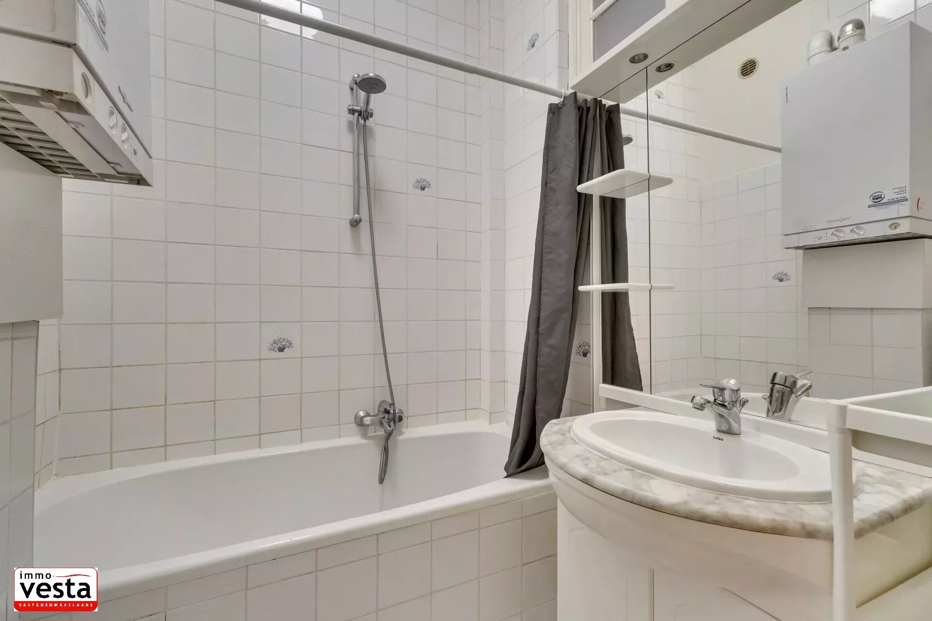 Karaktervol appartement in hart van Sint-Truiden foto 11