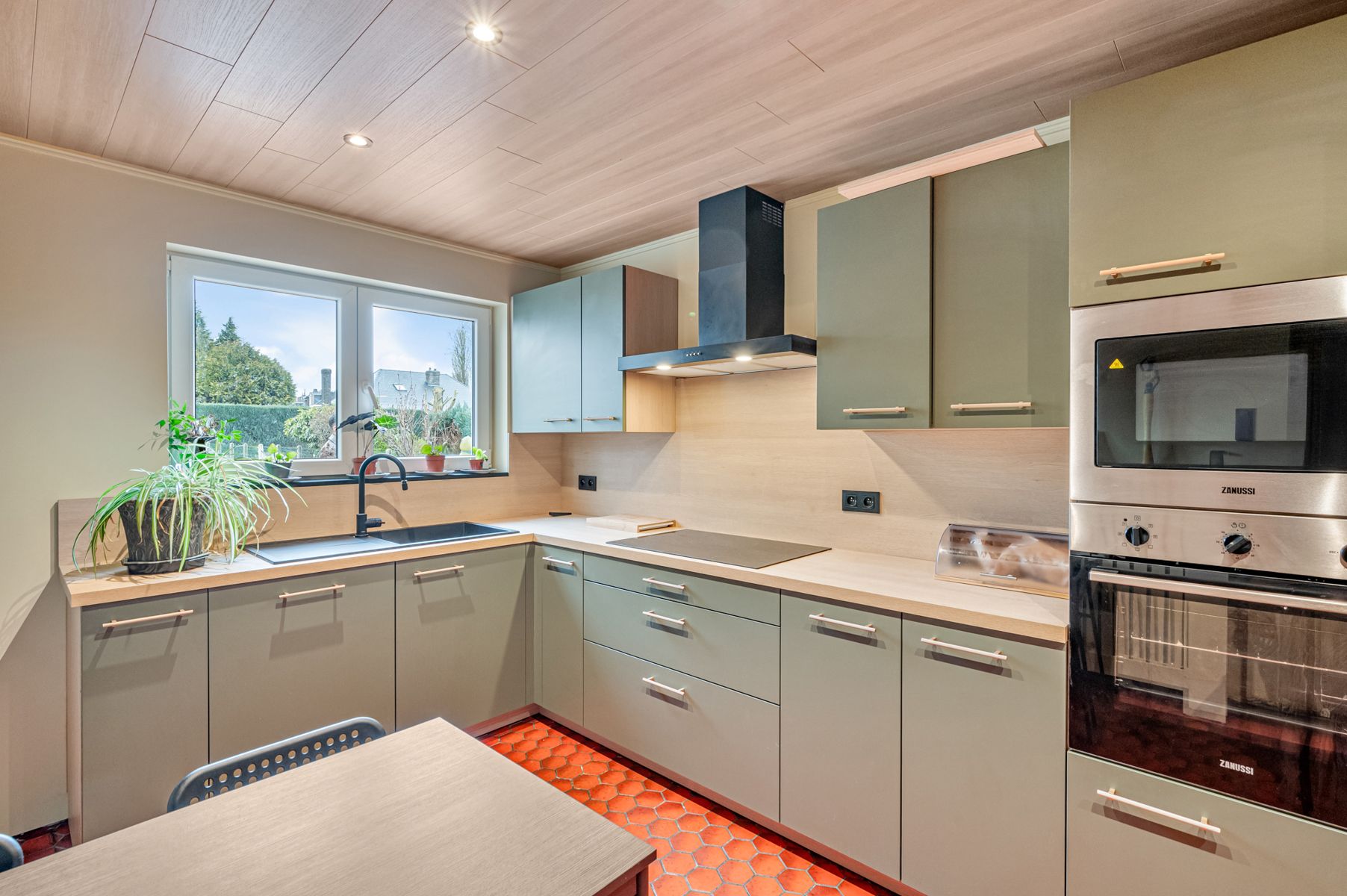 Woning met uitbreidingsmogelijkheden in Overboelare foto 4