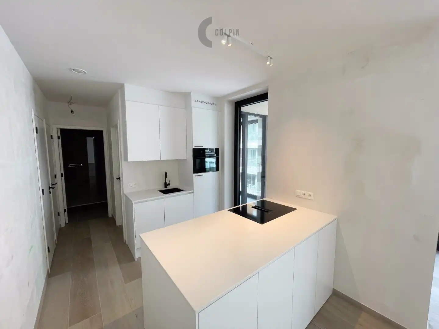 Instapklaar nieuwbouw appartement vlakbij het strand en centrum Heist. foto 7