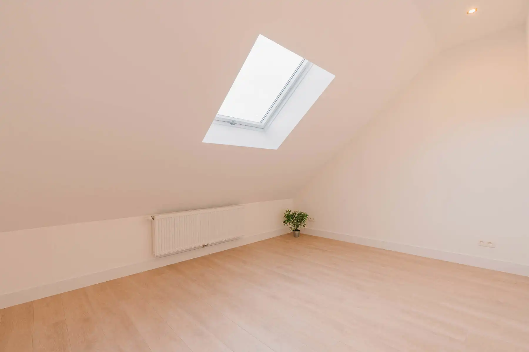 Vernieuwde energiezuinige woning in centrum Tremelo foto 27
