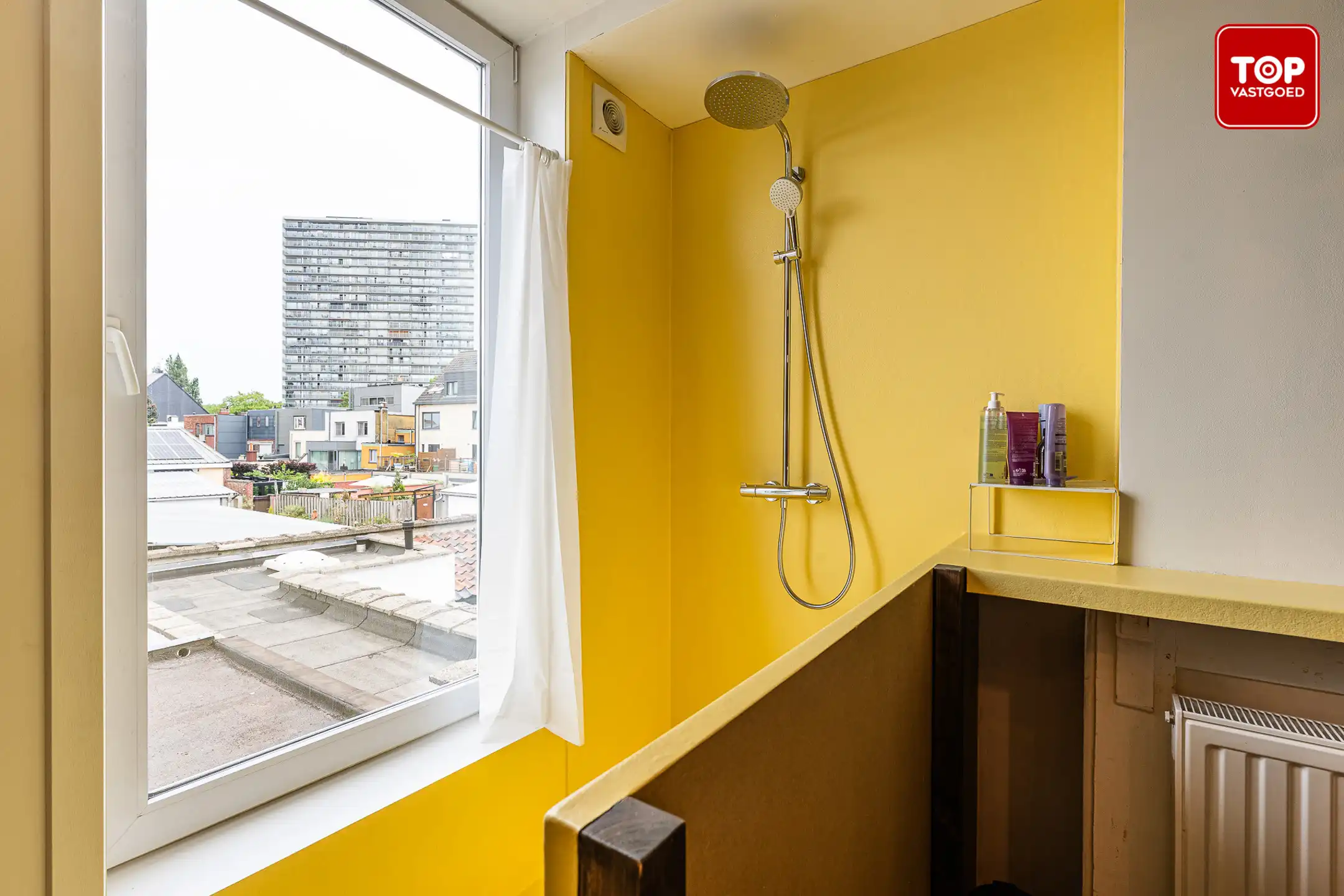 Sfeervolle woning met karakter, comfort en een ideale ligging foto 16