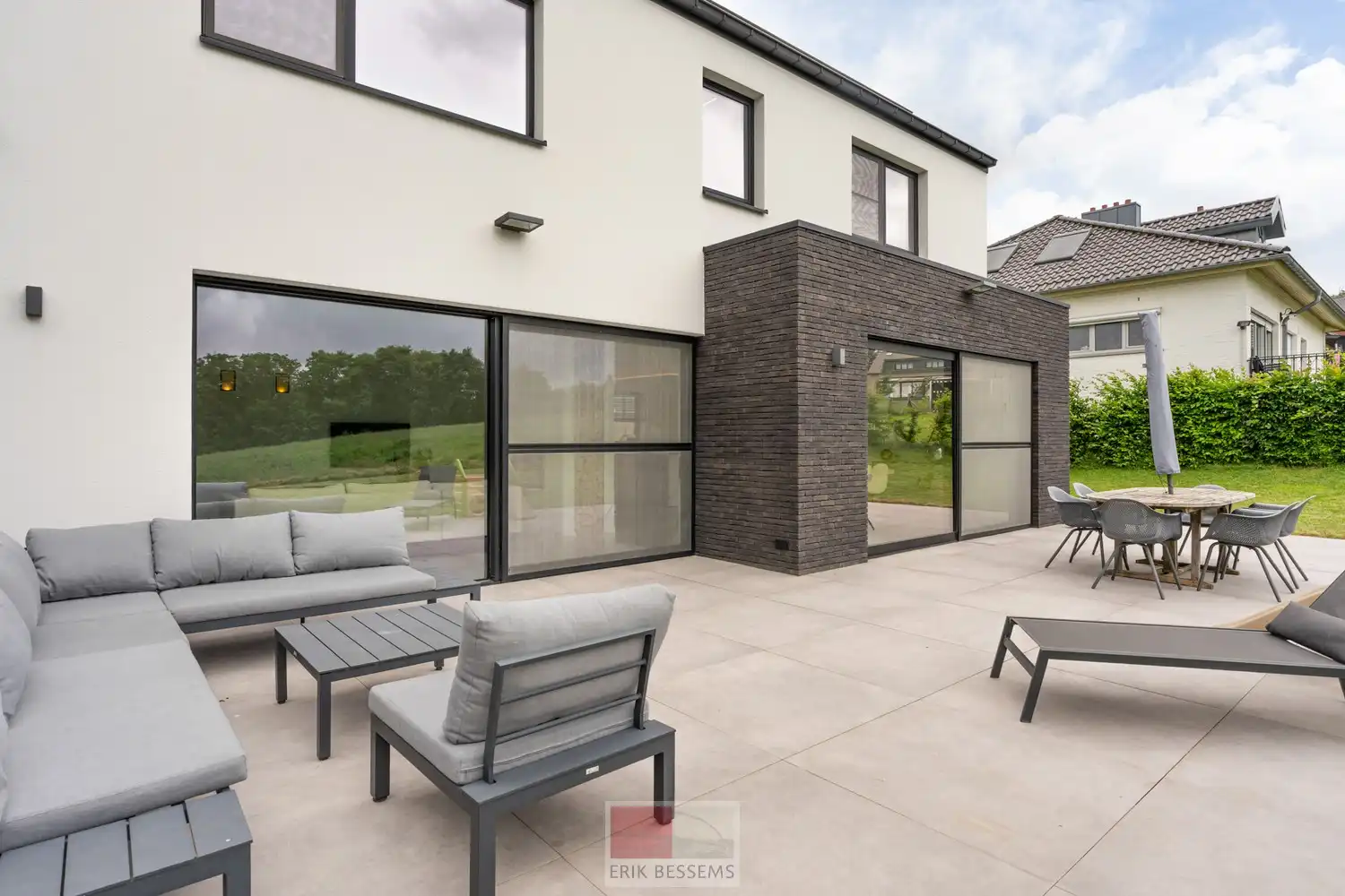 Energiezuinige, moderne woning met een bewoonbaar oppervlakte van circa 195 m², gelegen op een perceel van 776 m² in een rustige en groene omgeving. foto 44