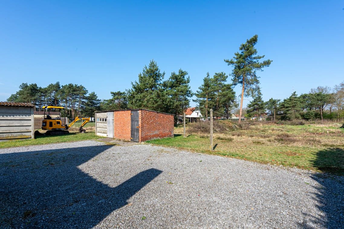 32are 86ca, 30 meter straatbreedte, zeer rustige locatie, velden en natuur foto 26