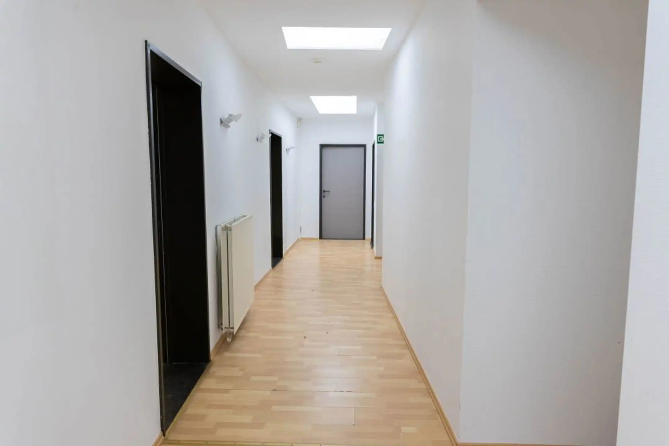 Kantoor te huur op de 1ste verdieping foto 8