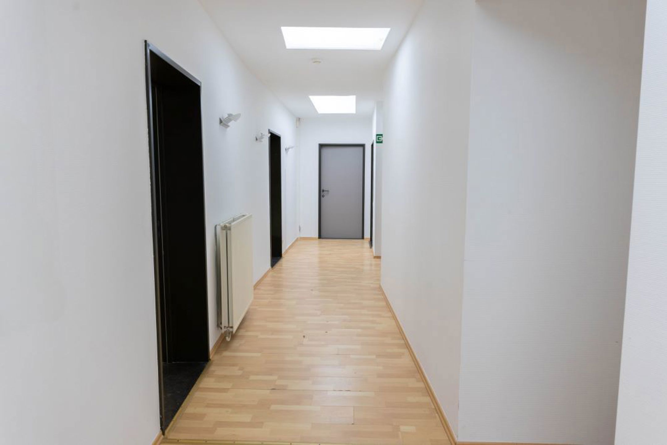 Kantoor te huur op de 1ste verdieping foto 8