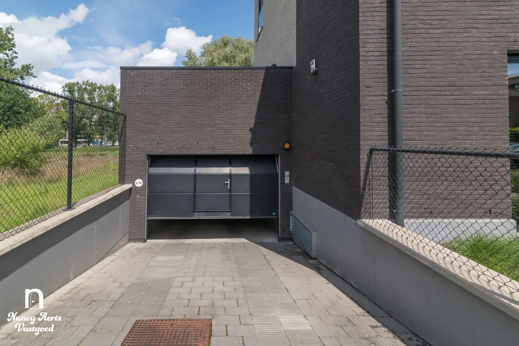 Ondergrondse autostaanplaats nabij centrum Hasselt foto 13