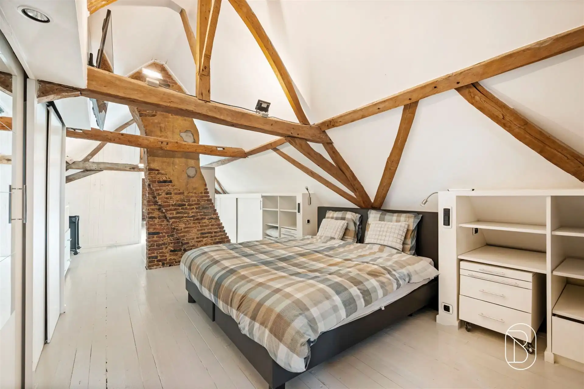 Charmante, gerenoveerde woning in Sint-Denijs foto 13