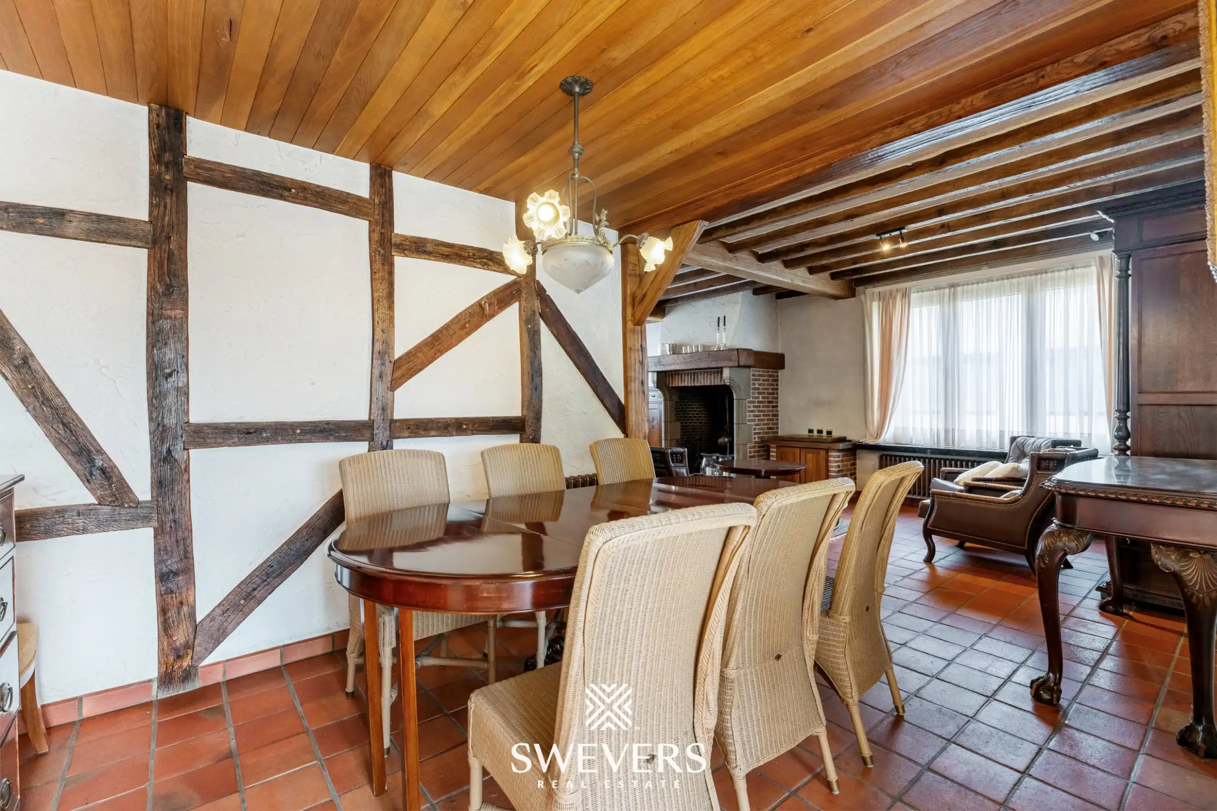 Knappe woning met orangerie, mogelijkheid tot 4 slpk en achterliggende bouwgrond foto 14