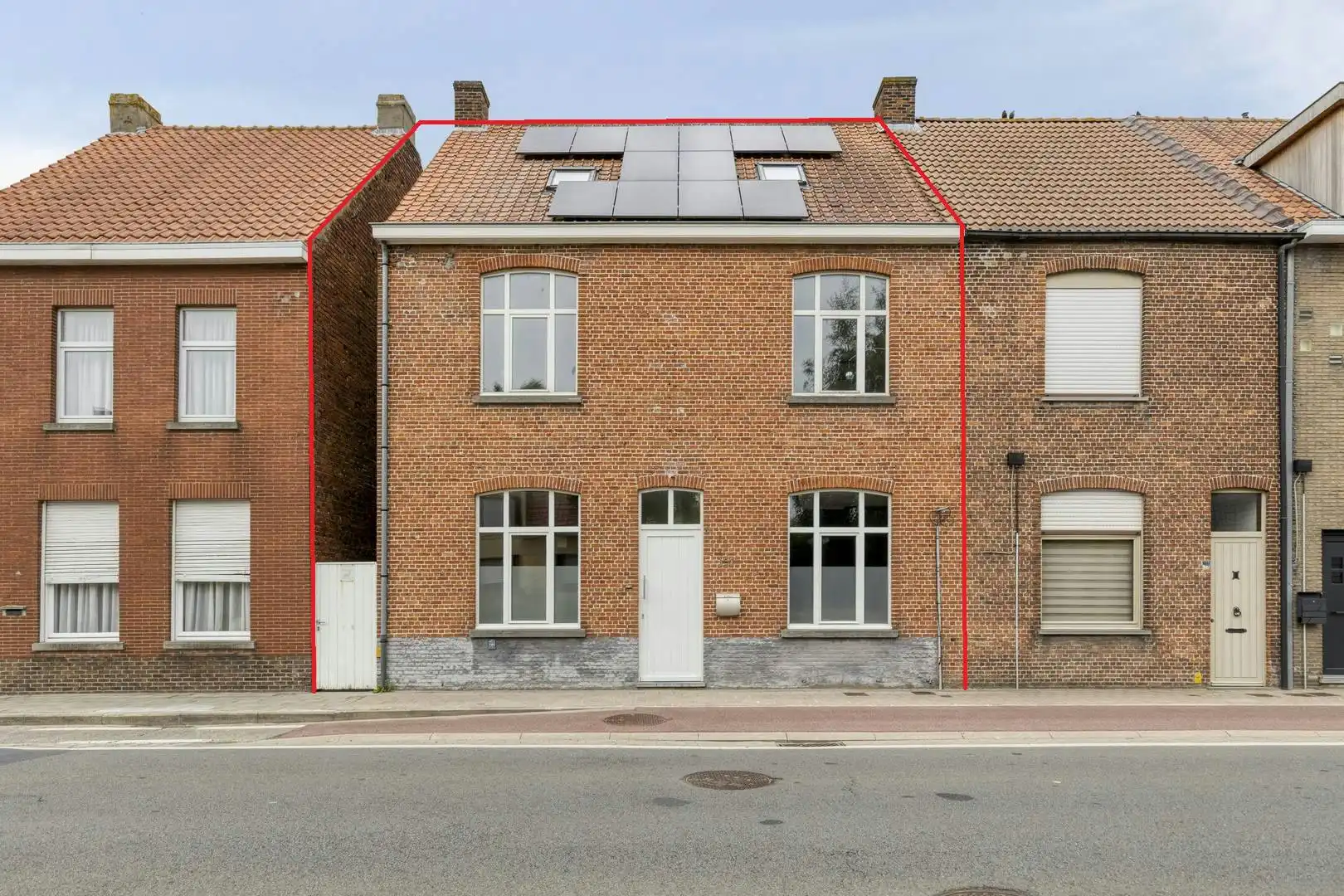 Instapklaar huis met 5 slaapkamers in Assebroek  foto 14