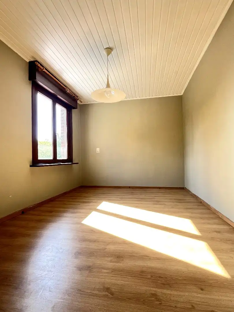 Halfopen 4-slpkr woning met tuin & garage foto 25