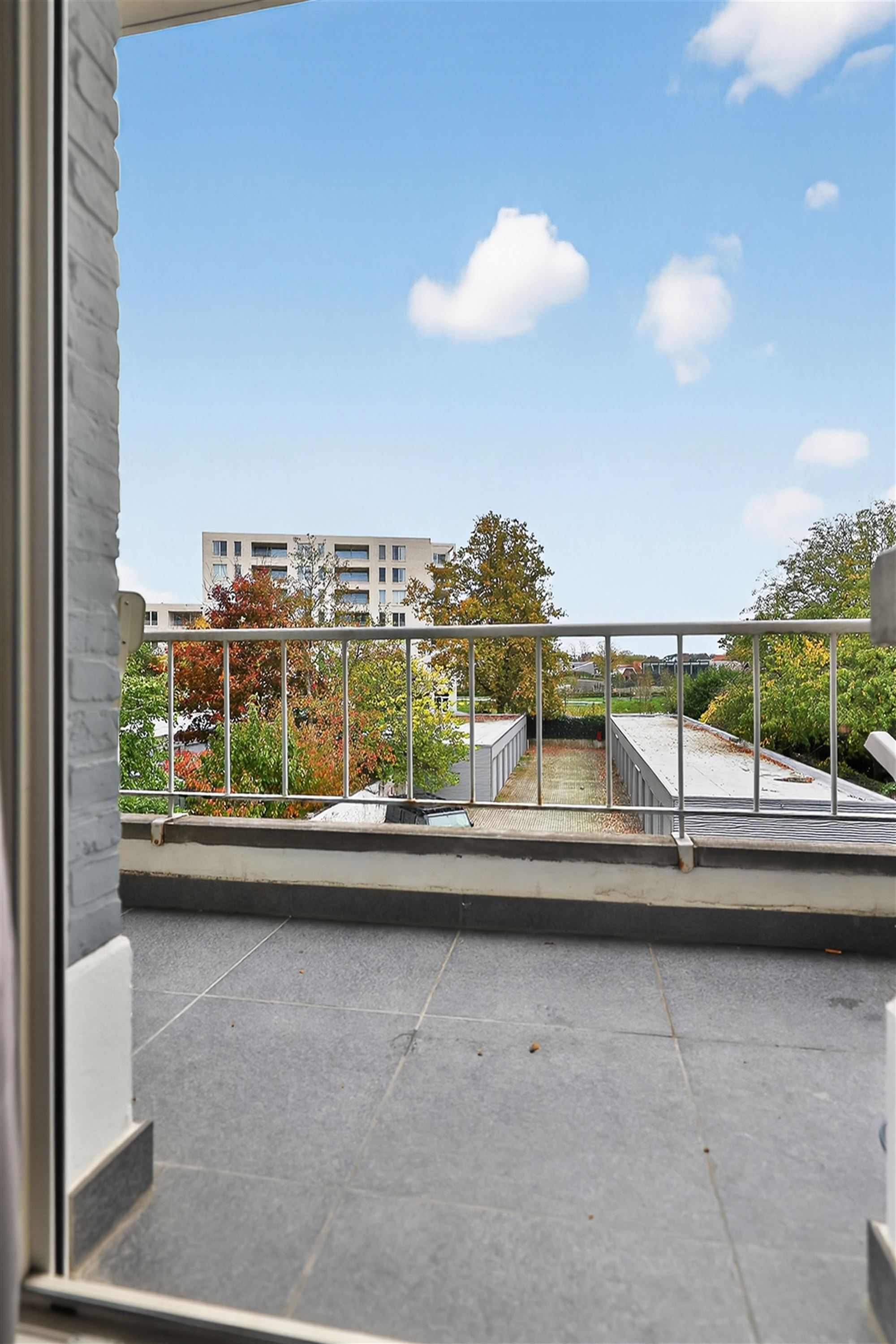 Knap modern appartement op mooie locatie foto 17